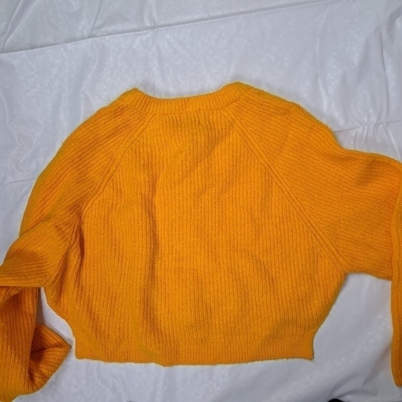 URBAN Outfitters BDG Harlow Henley Sweater - Picture 7 of 9